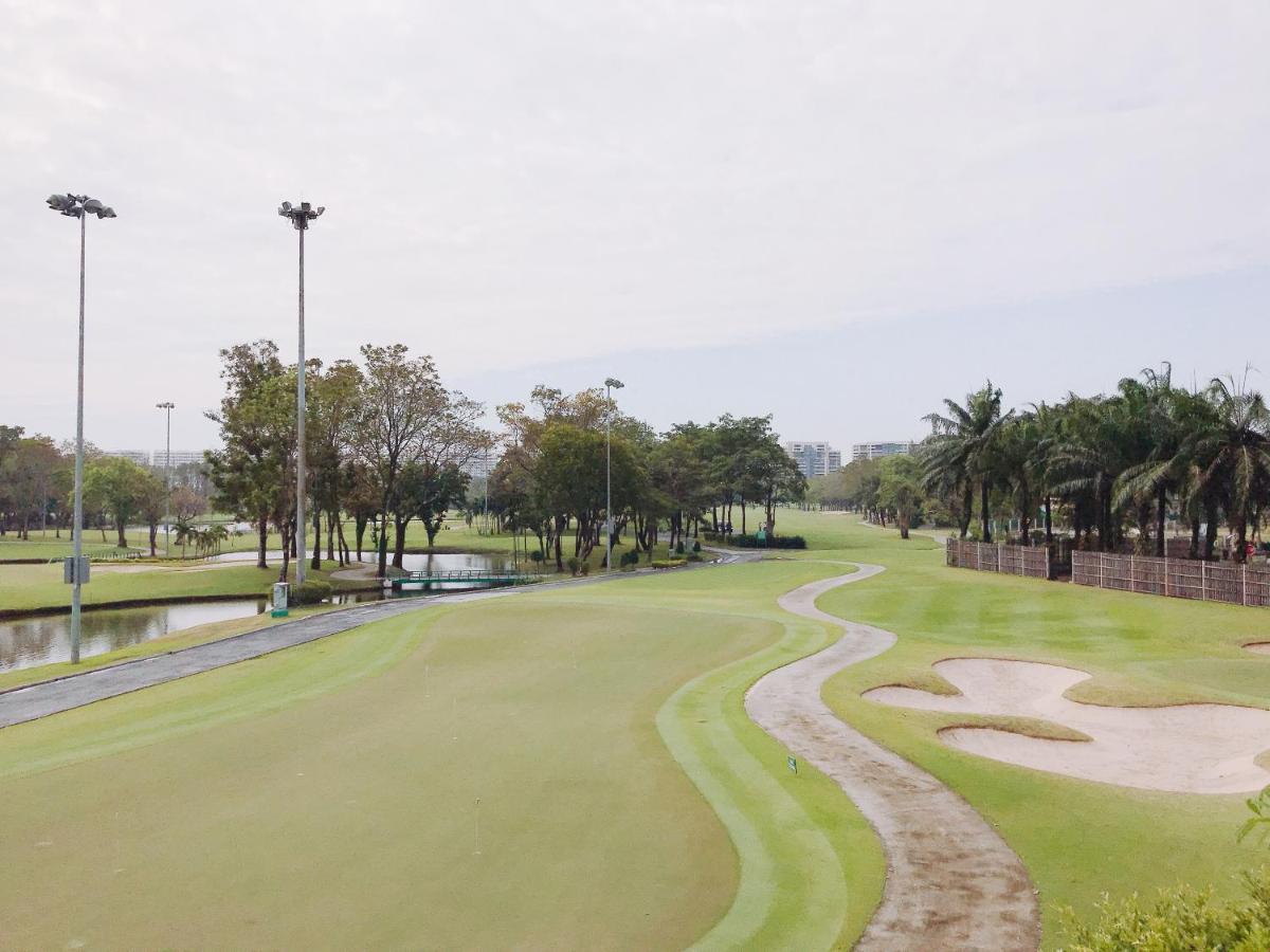 Eastin Thana City Golf Resort Bangkok Chambre photo
